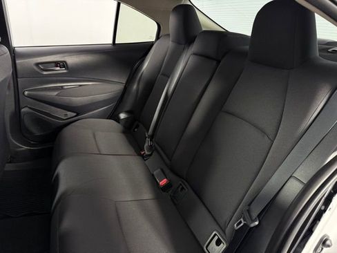 Used 2025 Toyota Corolla LE image 16