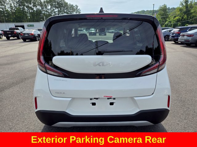 Used 2025 Kia Soul LX w/ LX Technology Package FWD image 8