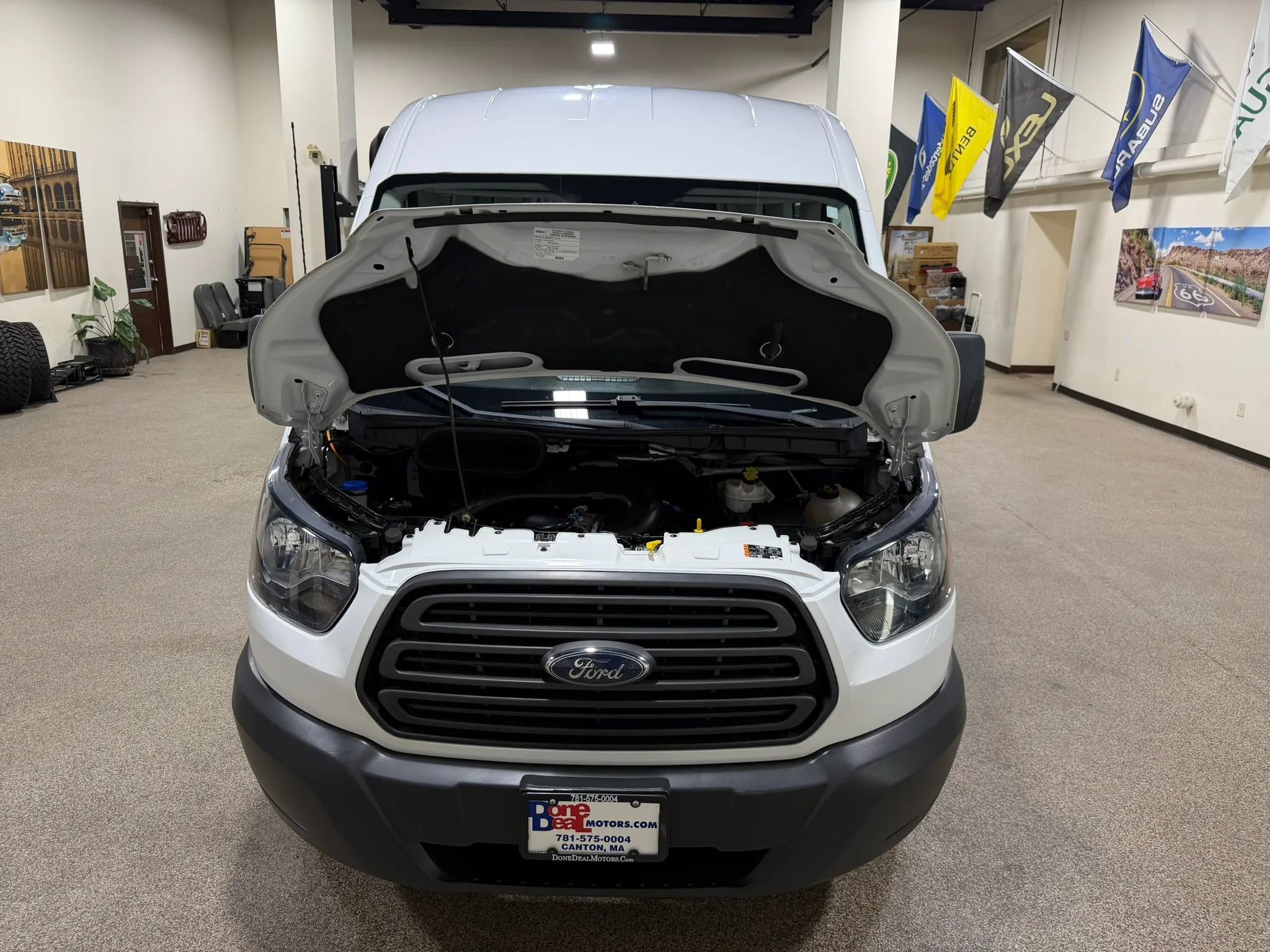 Used 2018 Ford Transit 150 XL RWD image 51