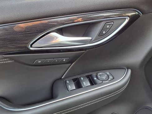 Used 2023 Buick Envision Essence w/ Sport Touring Package AWD/4WD image 19