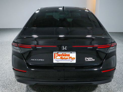 Used 2024 Honda Accord EX image 8
