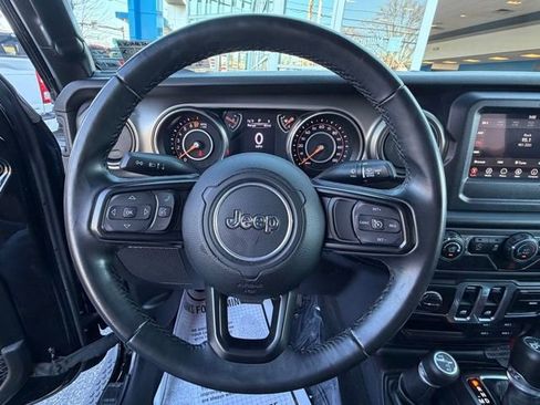 Used 2018 Jeep Wrangler Sport image 33