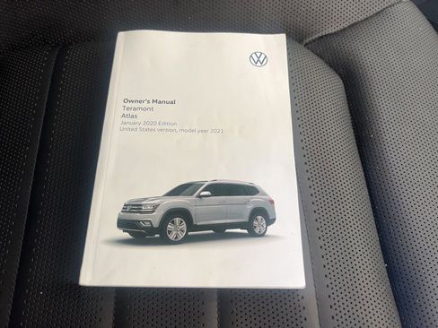 Used 2021 Volkswagen Atlas SEL Premium image 29