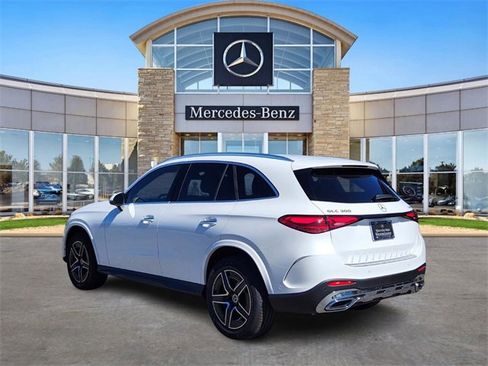 New 2026 Mercedes-Benz GLC 300 4MATIC image 3