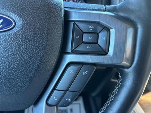 Used 2019 Ford Expedition Platinum image 19