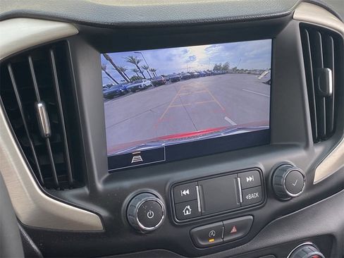 Used 2023 GMC Terrain Denali image 28