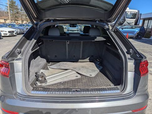 Used 2019 Audi Q8 Premium AWD/4WD image 36