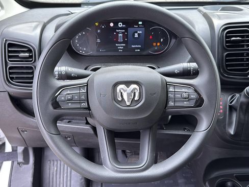 Used 2025 RAM ProMaster 2500 w/ Premium Convenience Group image 14