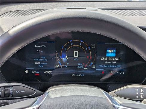 Used 2025 Chevrolet Equinox LT AWD/4WD image 10