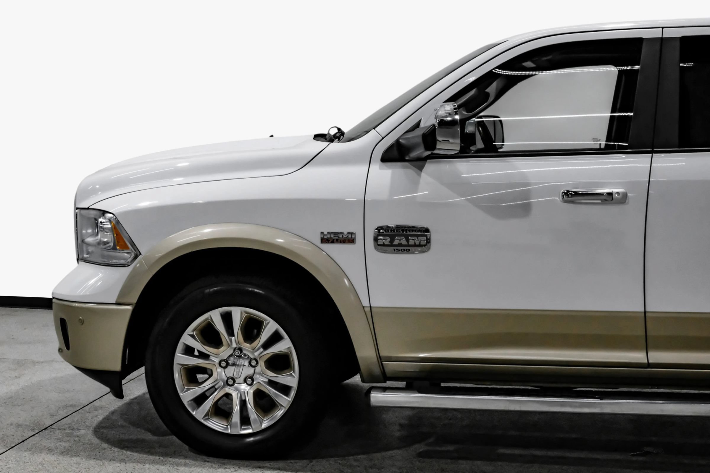 Used 2014 RAM 1500 Laramie Longhorn w/ Convenience Group AWD/4WD image 10