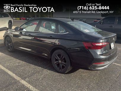 Used 2023 Volkswagen Jetta SE
