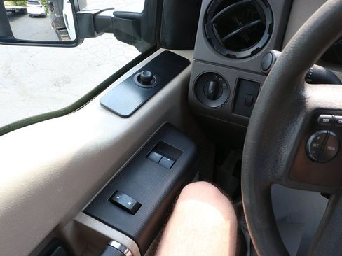 Used 2008 Ford F350 4x4 Regular Cab DRW Super Duty image 20