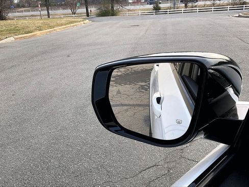 Certified 2023 Jeep Grand Cherokee Limited image 30