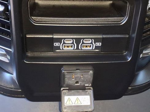 Used 2022 RAM 1500 Laramie image 17