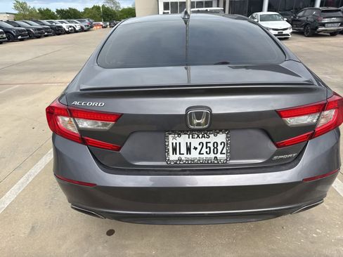 Used 2019 Honda Accord Sport image 5