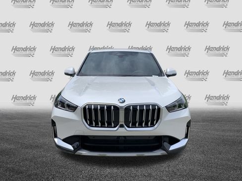 Used 2025 BMW X1 xDrive28i w/ Technology Package image 3