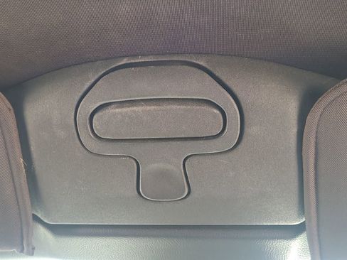 Used 2005 Chevrolet Corvette Convertible w/ Preferred Equipment Group image 19