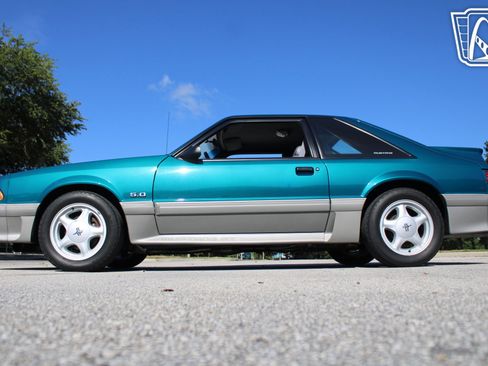 Used 1993 Ford Mustang GT RWD image 17