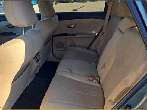Used 2012 Toyota Venza LE w/ LE Convenience Pkg FWD image 10