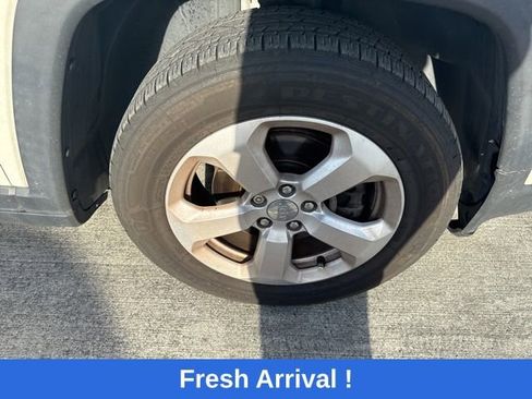 Used 2020 Jeep Compass Latitude image 18