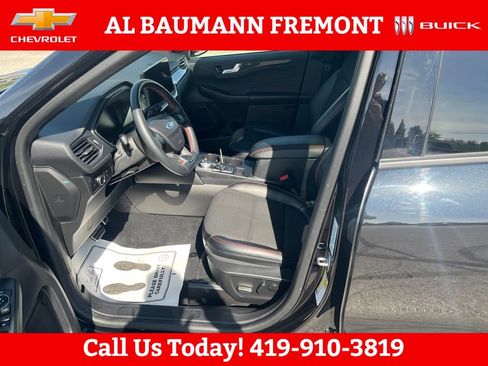 Used 2023 Ford Escape ST-Line w/ Tech Pack #1 FWD image 9