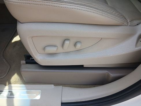 Used 2017 GMC Yukon XL Denali w/ Open Road Package image 32