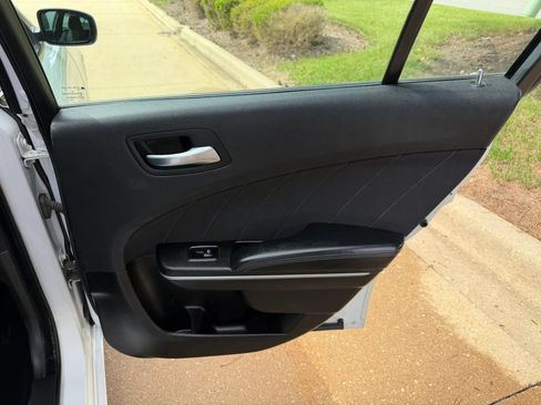 Used 2022 Dodge Charger SXT RWD image 21