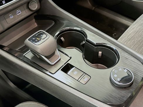 Used 2023 Nissan Rogue SV AWD/4WD image 24