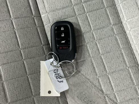 Certified 2027 Honda HR-V LX image 32