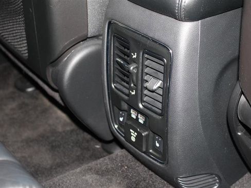 Used 2018 Jeep Grand Cherokee Overland image 17