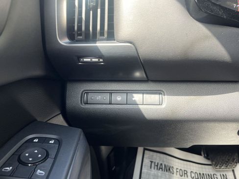 Used 2025 Nissan Pathfinder Rock Creek AWD/4WD image 30