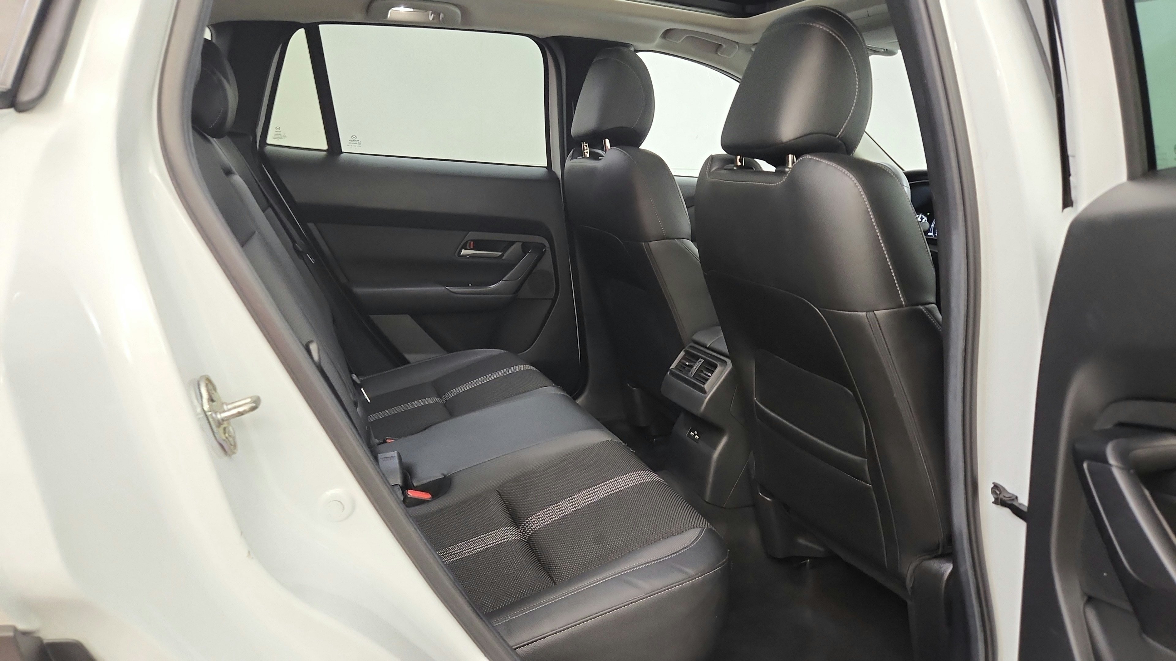 Used 2024 MAZDA CX-50 AWD 2.5 S w/ Cargo Package image 32