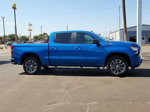 Used 2022 Chevrolet Silverado 1500 RST w/ Z71 Off-Road Package AWD/4WD image 5