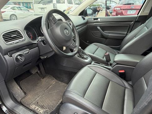 Used 2013 Volkswagen Jetta SE FWD image 7