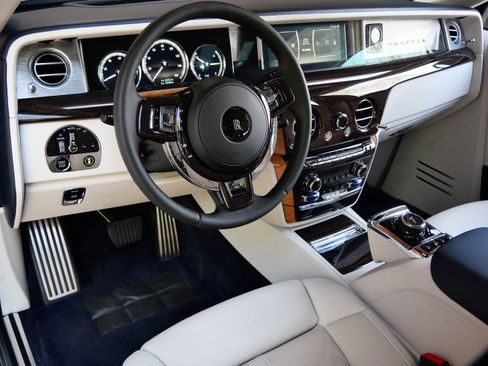 Certified 2023 Rolls-Royce Phantom Sedan RWD image 17