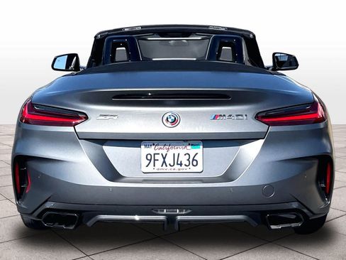 Used 2023 BMW Z4 M40i w/ Premium Package RWD image 8