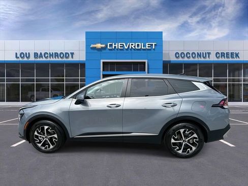 Used 2024 Kia Sportage EX FWD image 5