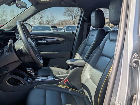 Used 2024 Chevrolet TrailBlazer ACTIV image 8