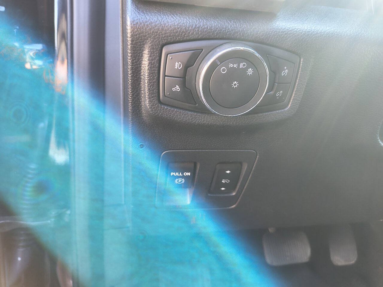 Used 2020 Ford F150 Lariat AWD/4WD image 22