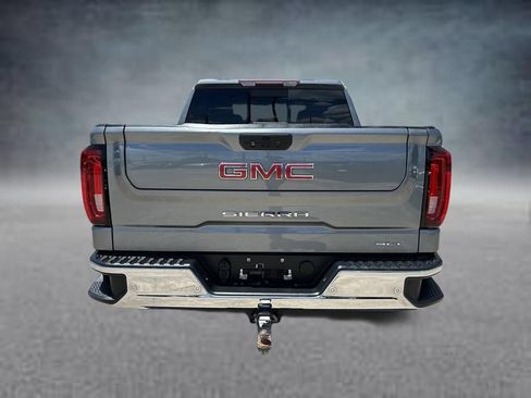 Used 2021 GMC Sierra 1500 SLT w/ SLT Premium Package RWD image 4