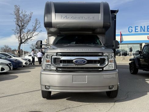 Used 2021 Ford F550 4x4 Regular Cab Super Duty w/ XLT Value Package image 2