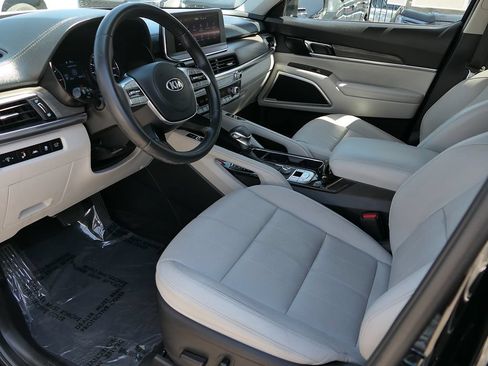 Used 2021 Kia Telluride EX FWD image 12