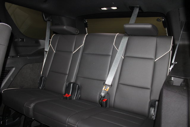 Used 2024 Cadillac Escalade Premium Luxury w/ Performance Package AWD/4WD image 11