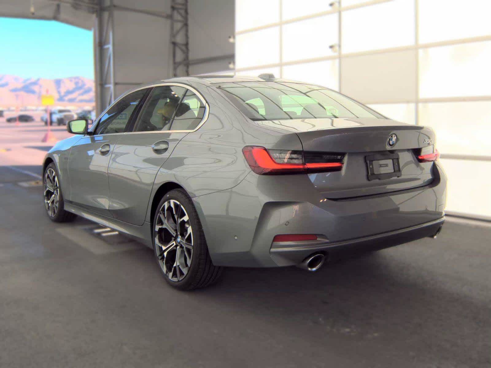 Used 2026 BMW 330i Sedan w/ Premium Package RWD image 3