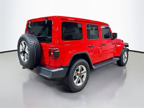 Used 2021 Jeep Wrangler Unlimited Sahara w/ Uconnect 4C Nav & Sound Group image 7