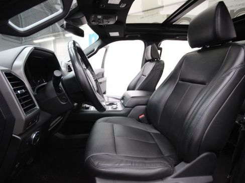 Used 2021 Ford Expedition Max XLT image 14