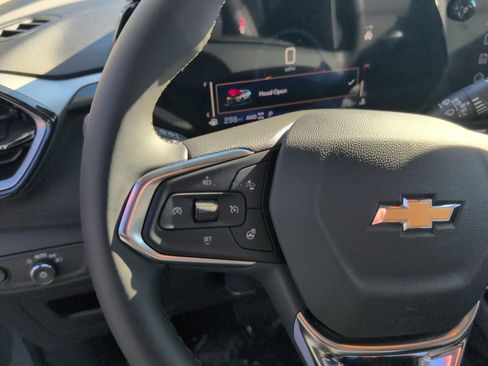 New 2026 Chevrolet TrailBlazer LT w/ Convenience Package AWD/4WD image 19