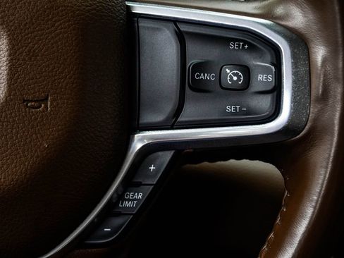 Used 2023 RAM 2500 Laramie AWD/4WD image 32