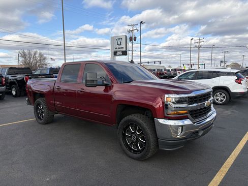 Used 2017 Chevrolet Silverado 1500 LT w/ All Star Edition image 2
