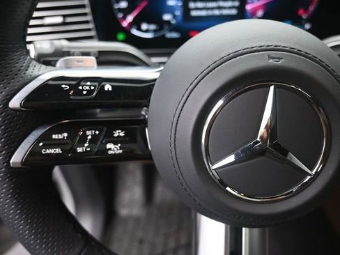 Used 2026 Mercedes-Benz GLS 450 4MATIC image 17